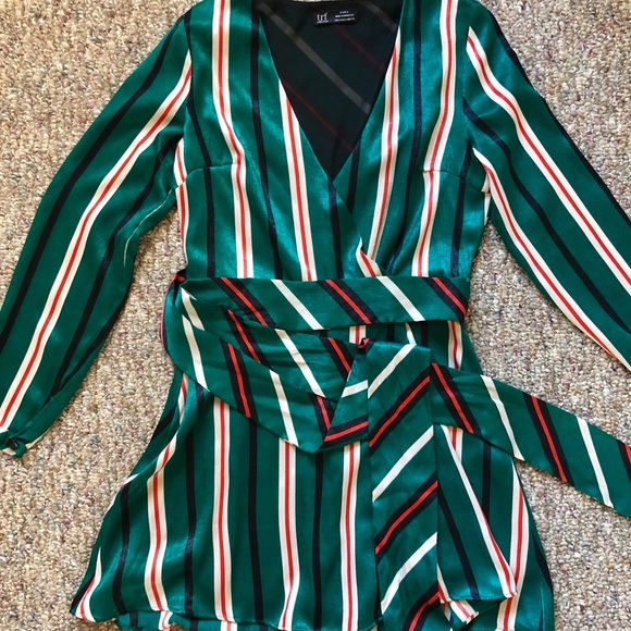 Green Zara dress - Picture 2 of 2